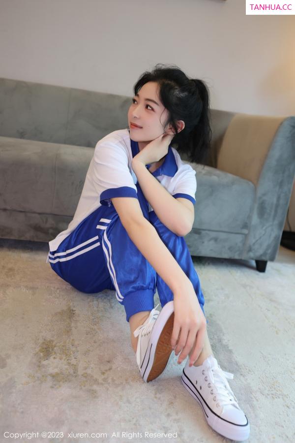 刘蓝蔻 Eva_茜茜 [XiuRen]高清写真图 2023.06.05 No.6855 茜茜Kimi 学妹装美腿第13张图片